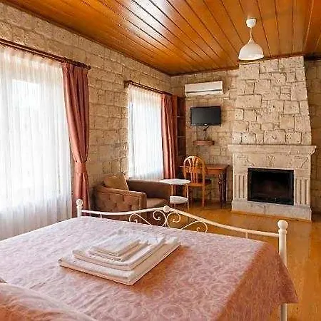 Bed & Breakfast Alayaz