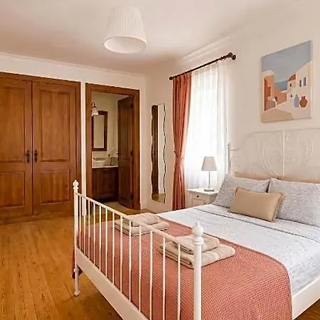 Bed & Breakfast Alayaz