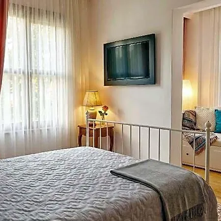 Alayaz Bed & Breakfast Çeşme